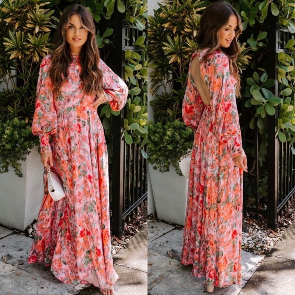 Vici Nostalgic Open Back Dress